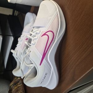 Nike Women's White and Pink Athletic Shoes